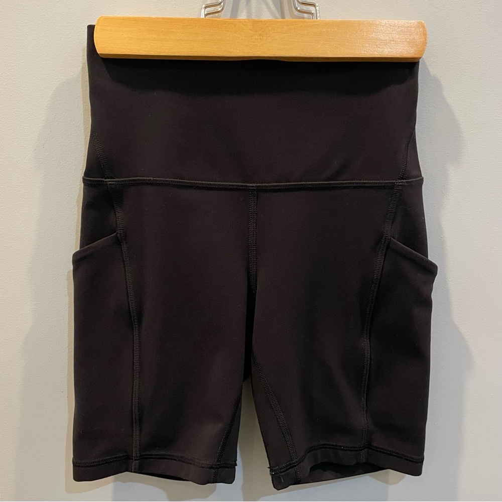 Lululemon Align High-Rise Short with Pockets 6"